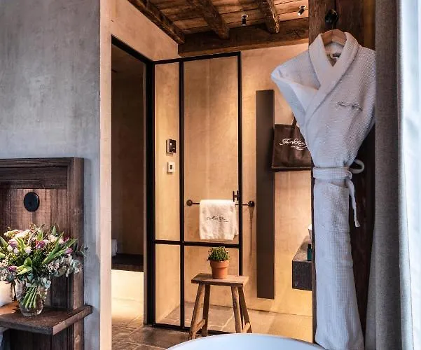 Hotel La Ferme Saint Simeon & - Relais & Chateaux 5*