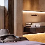 Отель La Ferme Saint Simeon & - Relais & Chateaux Онфлёр