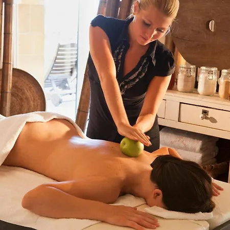 La Ferme Saint Simeon & - Relais & Chateaux Онфлёр