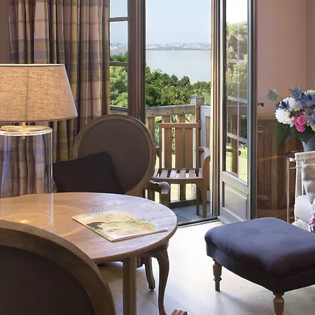 Отель La Ferme Saint Simeon & - Relais & Chateaux 5*