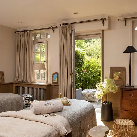 호텔 La Ferme Saint Simeon & - Relais & Chateaux 5*