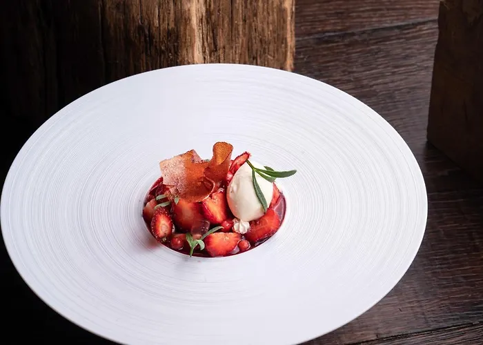 La Ferme Saint Simeon & - Relais & Chateaux 5*