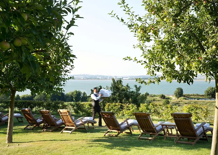 Отель La Ferme Saint Simeon & - Relais & Chateaux Онфлёр