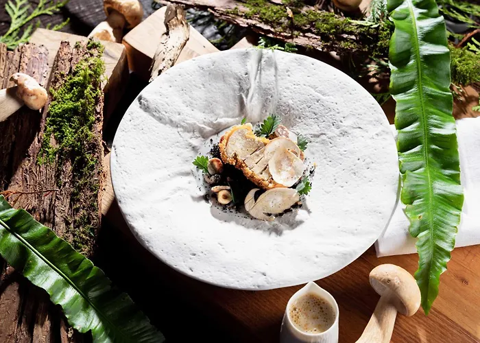 La Ferme Saint Simeon & - Relais & Chateaux 5*